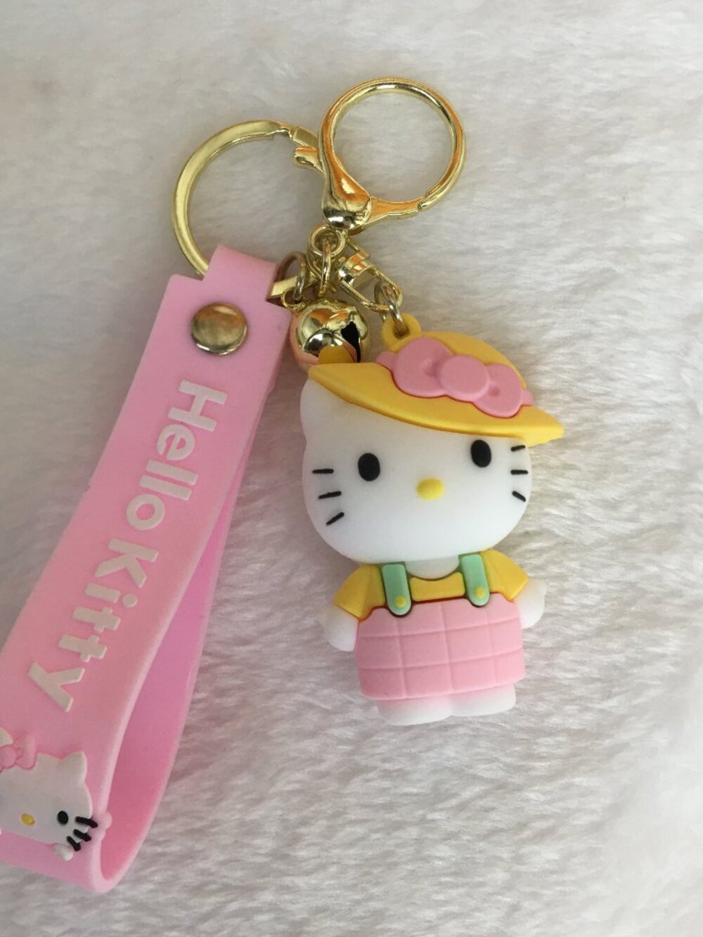 Hello Kitty Baker keychain